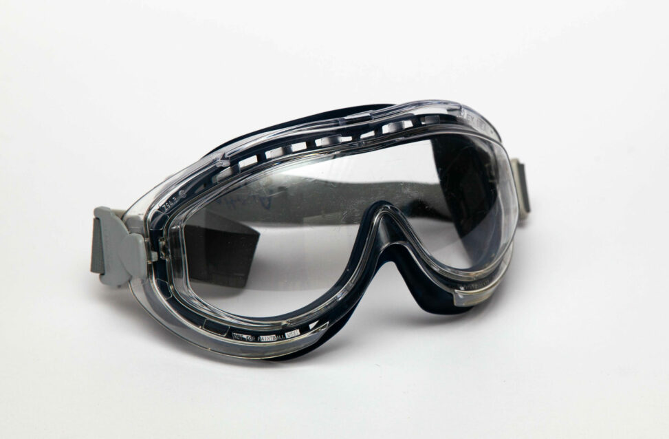 A pair of safety goggles that completely protect the eyes.